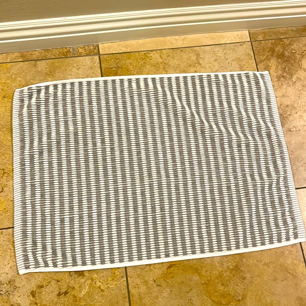 UGG BATHMAT